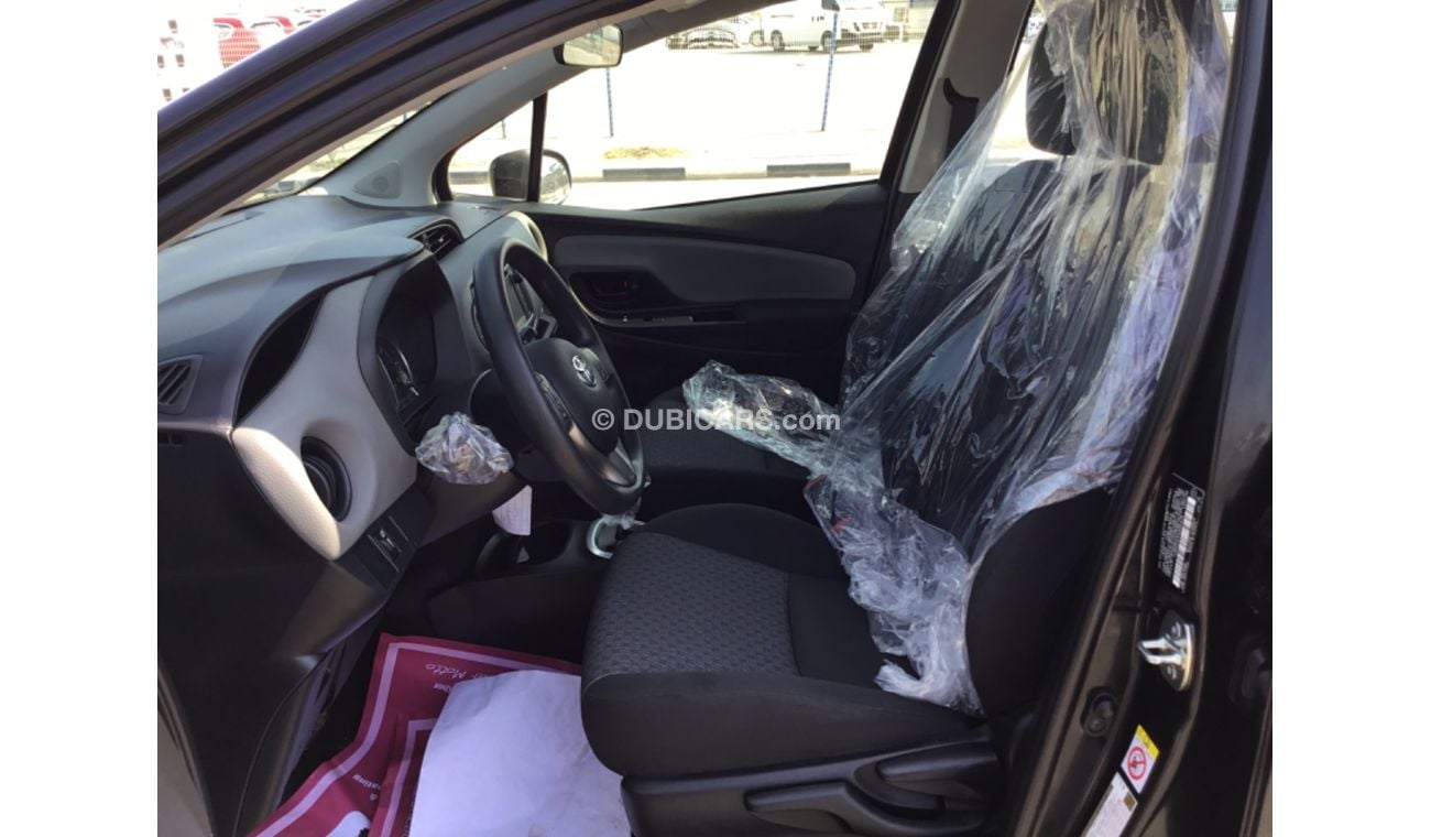 تويوتا يارس TOYOTA YARIS 2017 BLACK