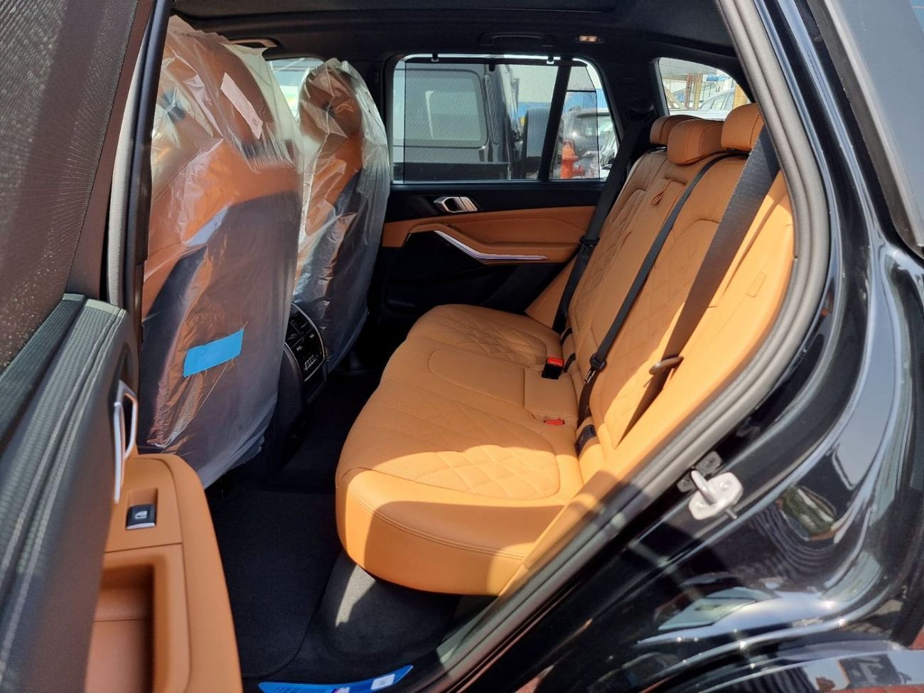 BMW X5 xDrive40i Luxury M Sport Package 3.0L xDrive 40i M Sport Under Warranty & Service 2025 GCC