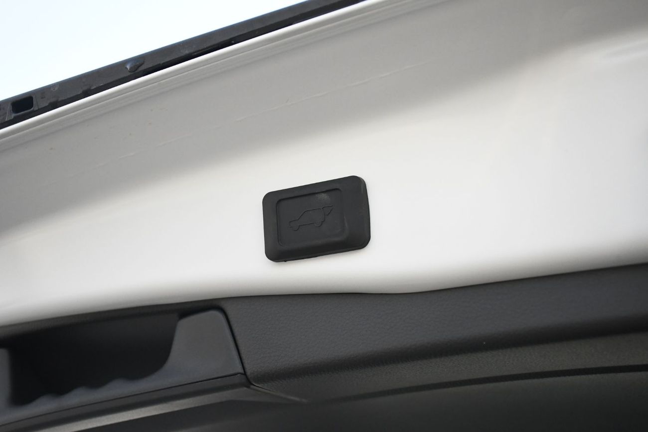 Toyota RAV4 Limited 2.5L hybrid with BSM & Door Molding