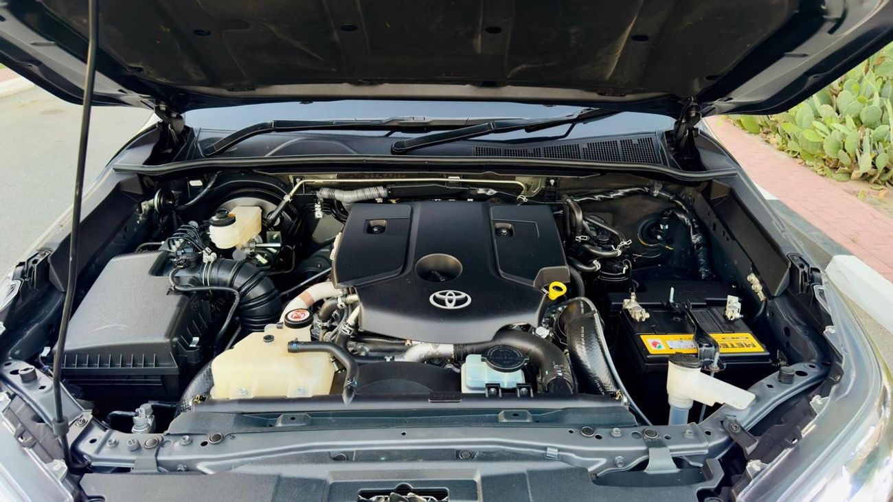 تويوتا هيلوكس -