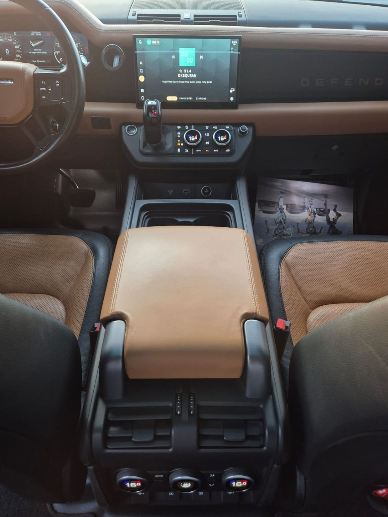 Land Rover Defender P400 110 SE 3.0L (5 Seater)