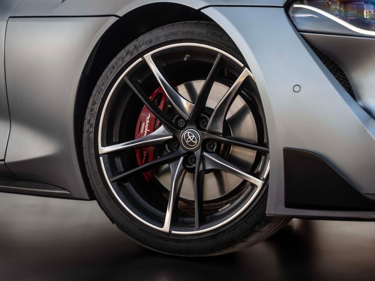 تويوتا سوبرا GR 3.0L A/T