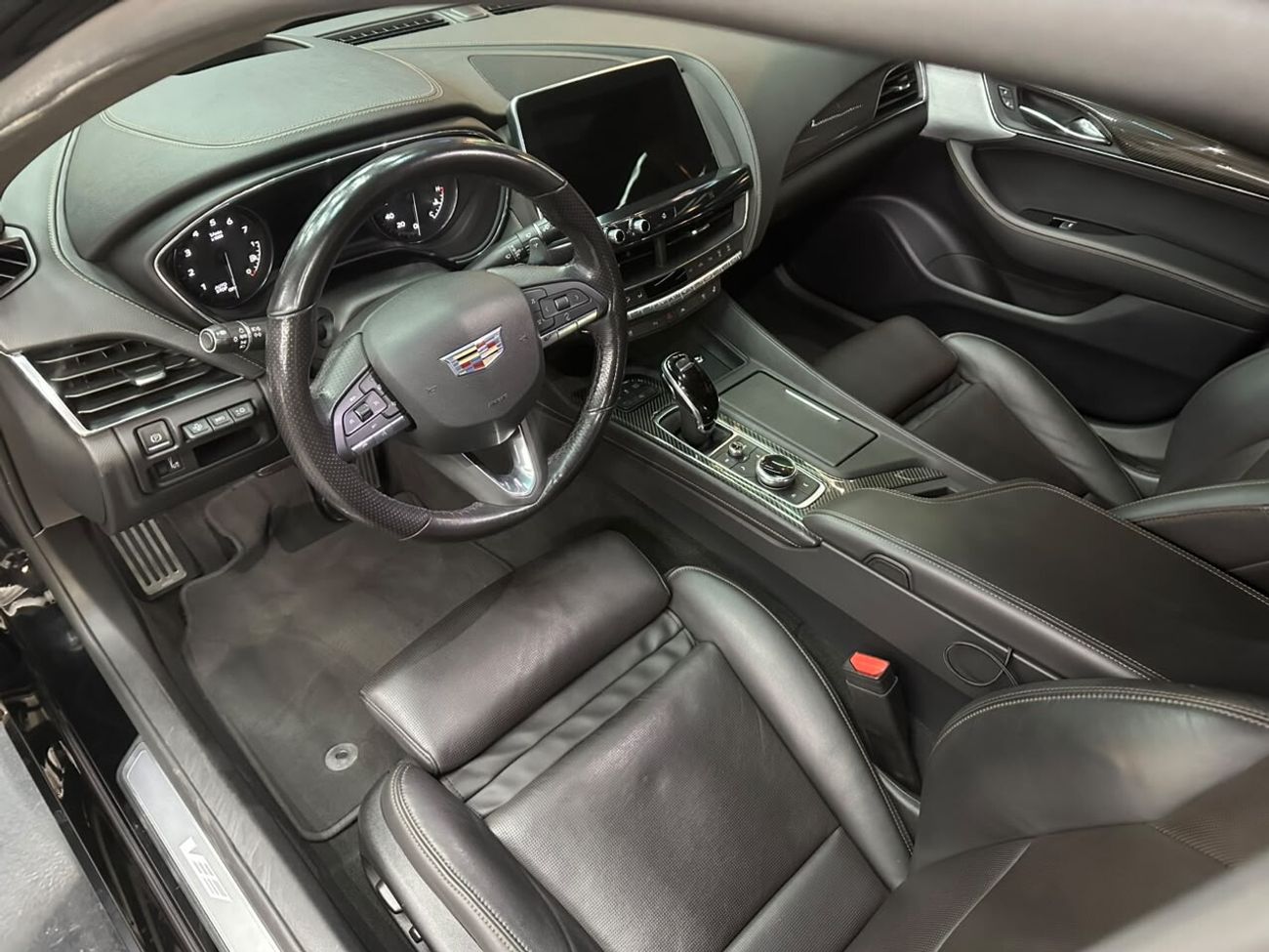 كاديلاك CT5 V-SERIES
