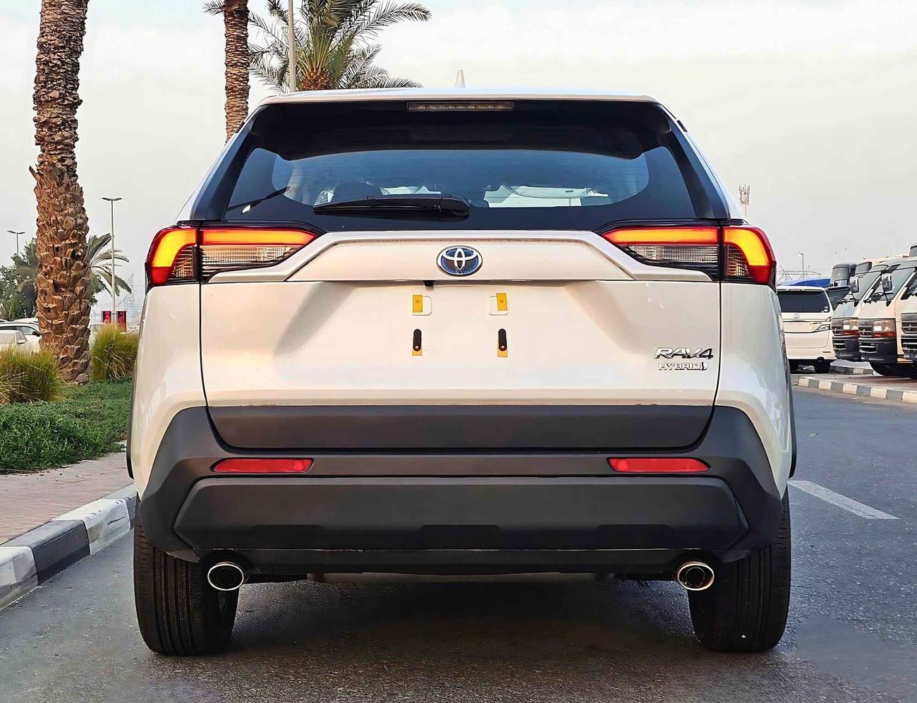 Toyota RAV4 ELITE, 2.5L Hybrid, Power Seat With 360* Cam / Sunroof (CODE #  68057)