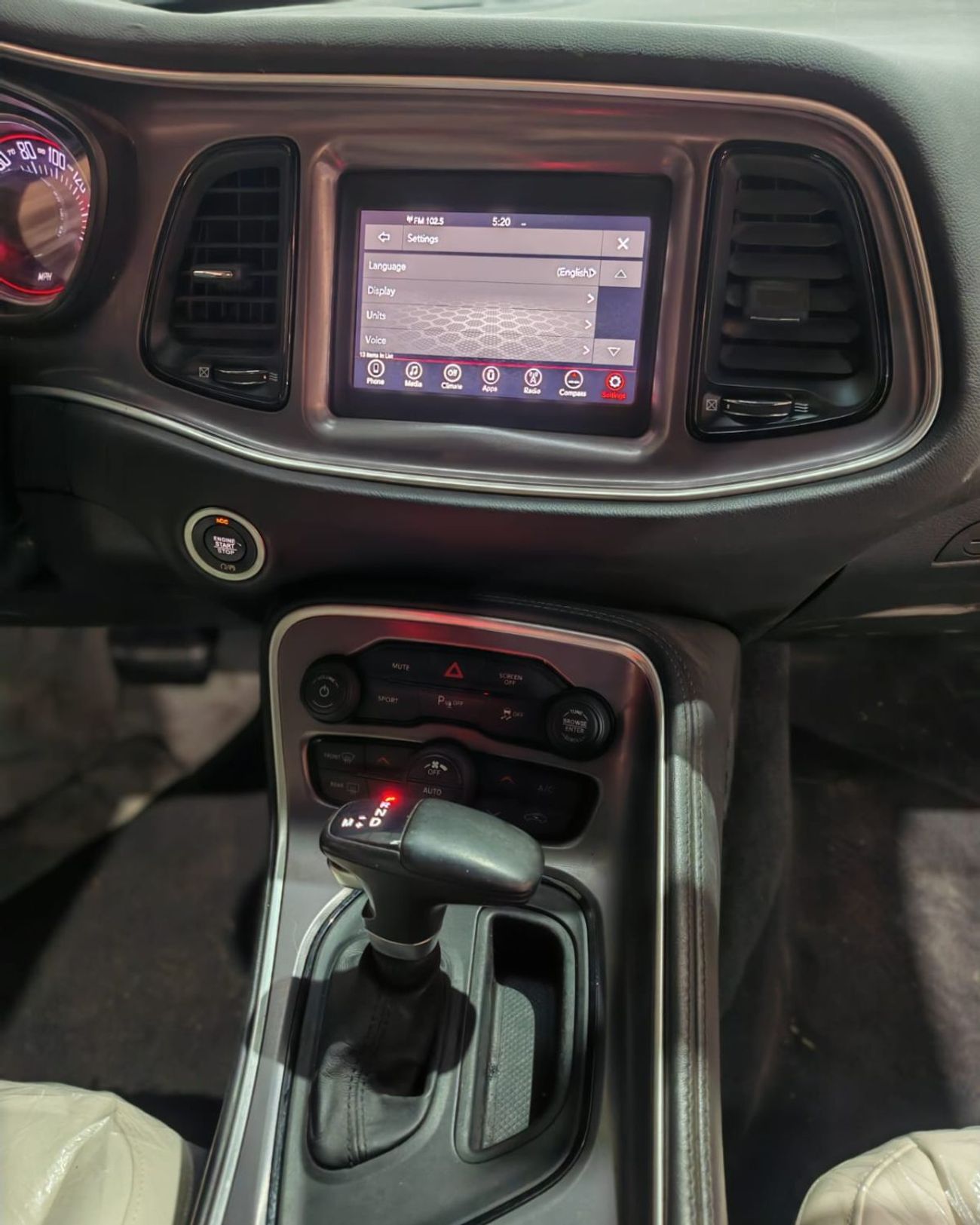 Dodge Challenger R/T 5.7L (375 HP)