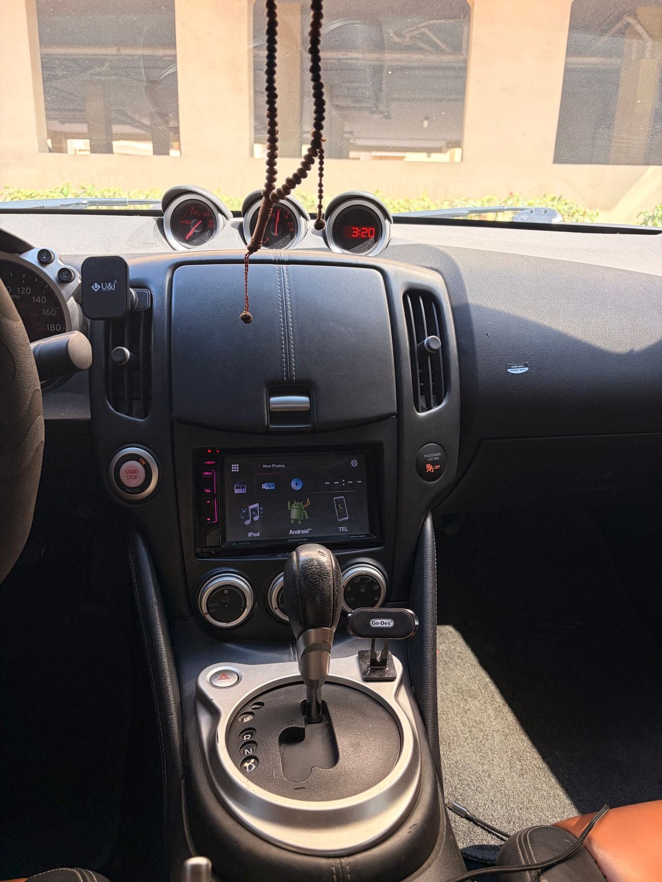 نيسان 370Z STD