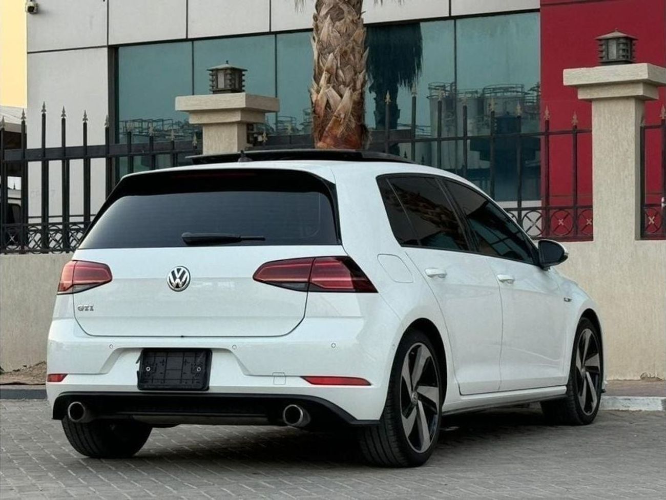 Volkswagen Golf GTI P1