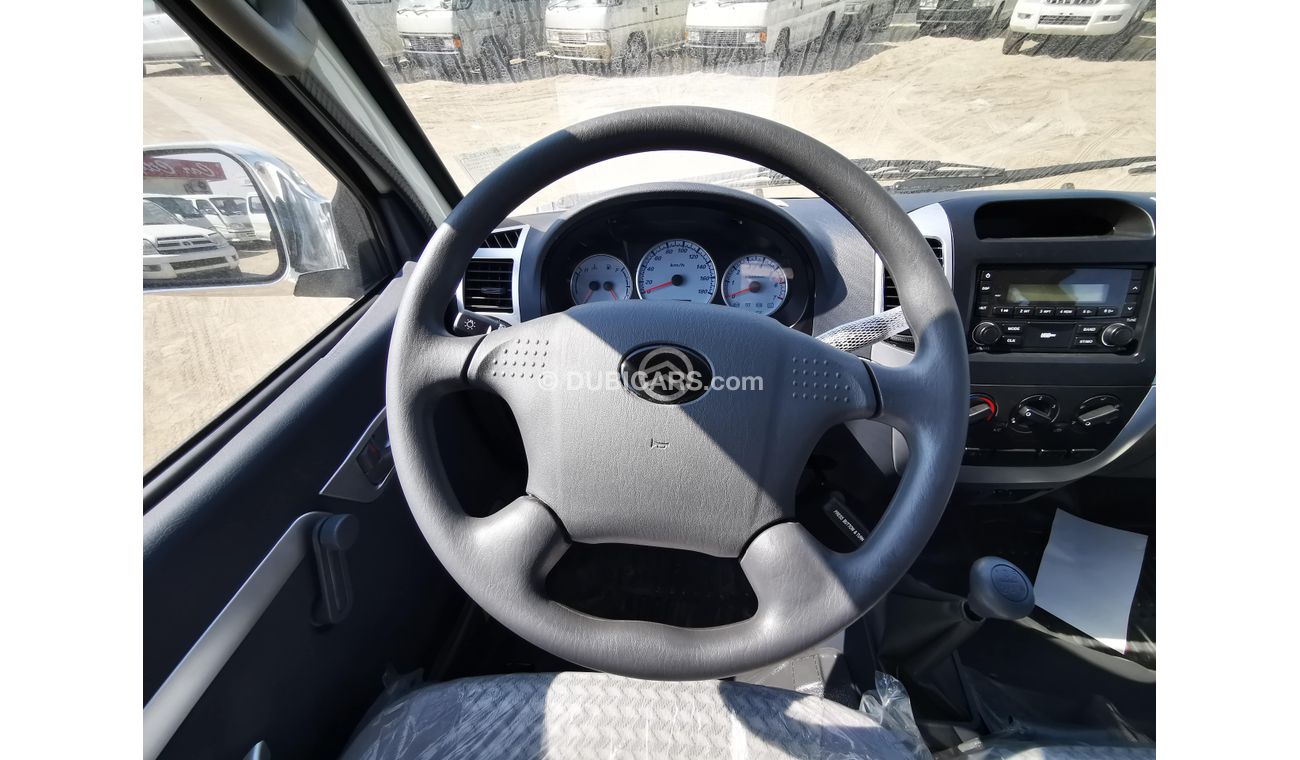 غولدن دراغون XML6502E 2.2L, M/T, 15' Tyre, Key Start, Xenon Headlight, CODE-GDW20