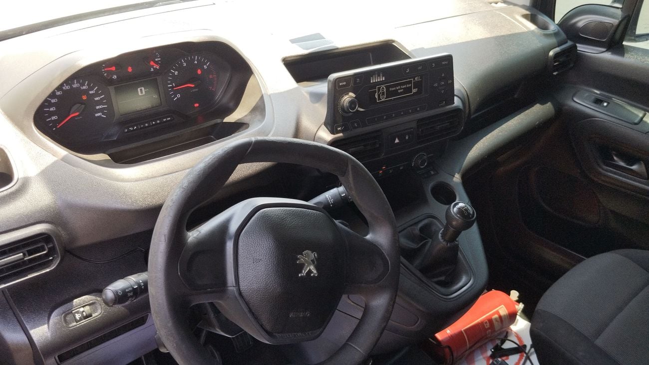 Peugeot Partner rifter 5 seats diesel manual