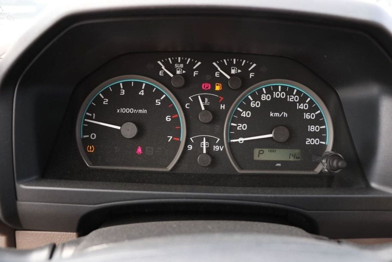 Toyota Land Cruiser Pick Up 2024 Land Cruiser LC79 4.0L Single cabin Auto Gear Full option