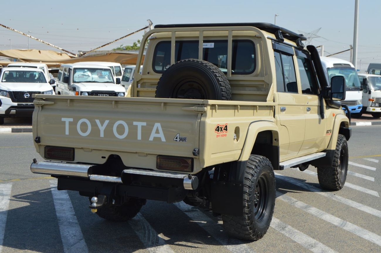 Toyota Land Cruiser Pick Up Perfect inside and outside