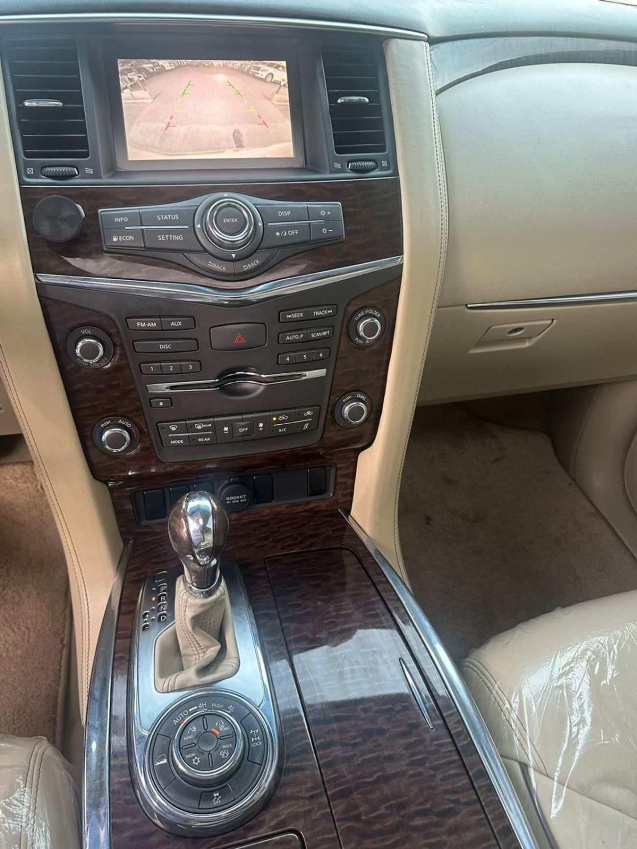 نيسان باترول LE T1