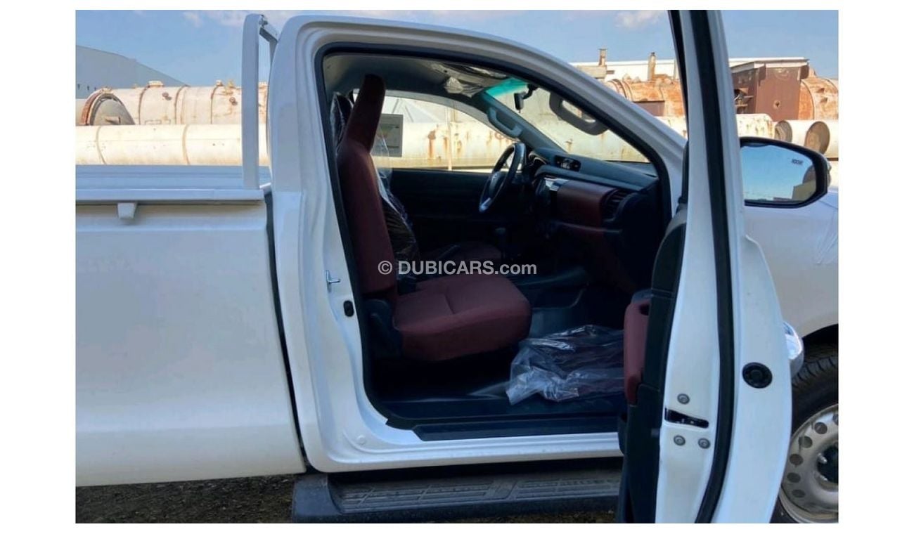 Toyota Hilux TOYOTA HILUX 2.4L DIESEL SC 4X4 M/T