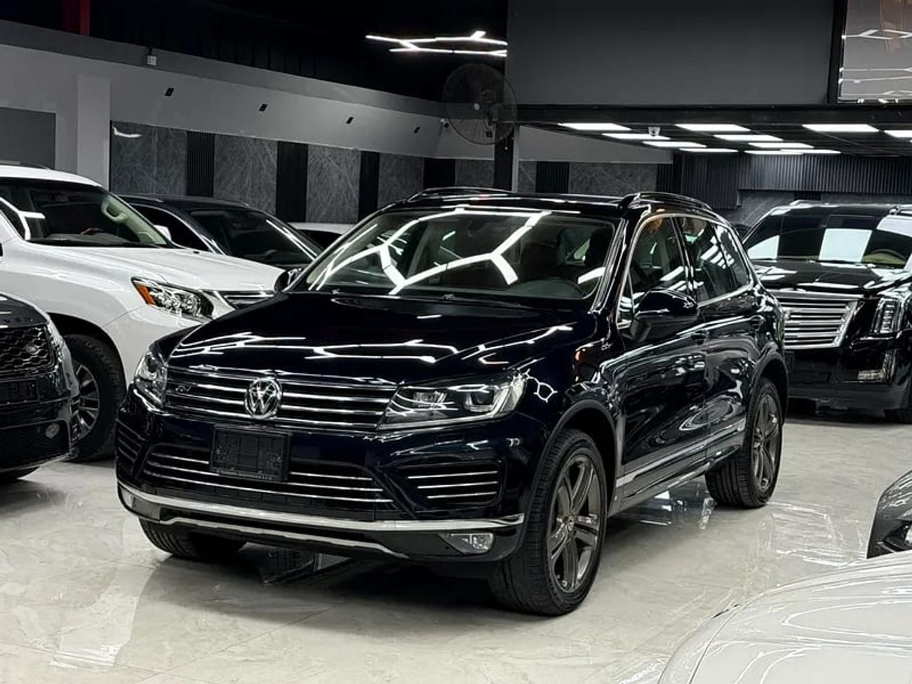 Volkswagen Touareg 1 Lay Owner | Full Agency Service History | R Line | GCC Specs