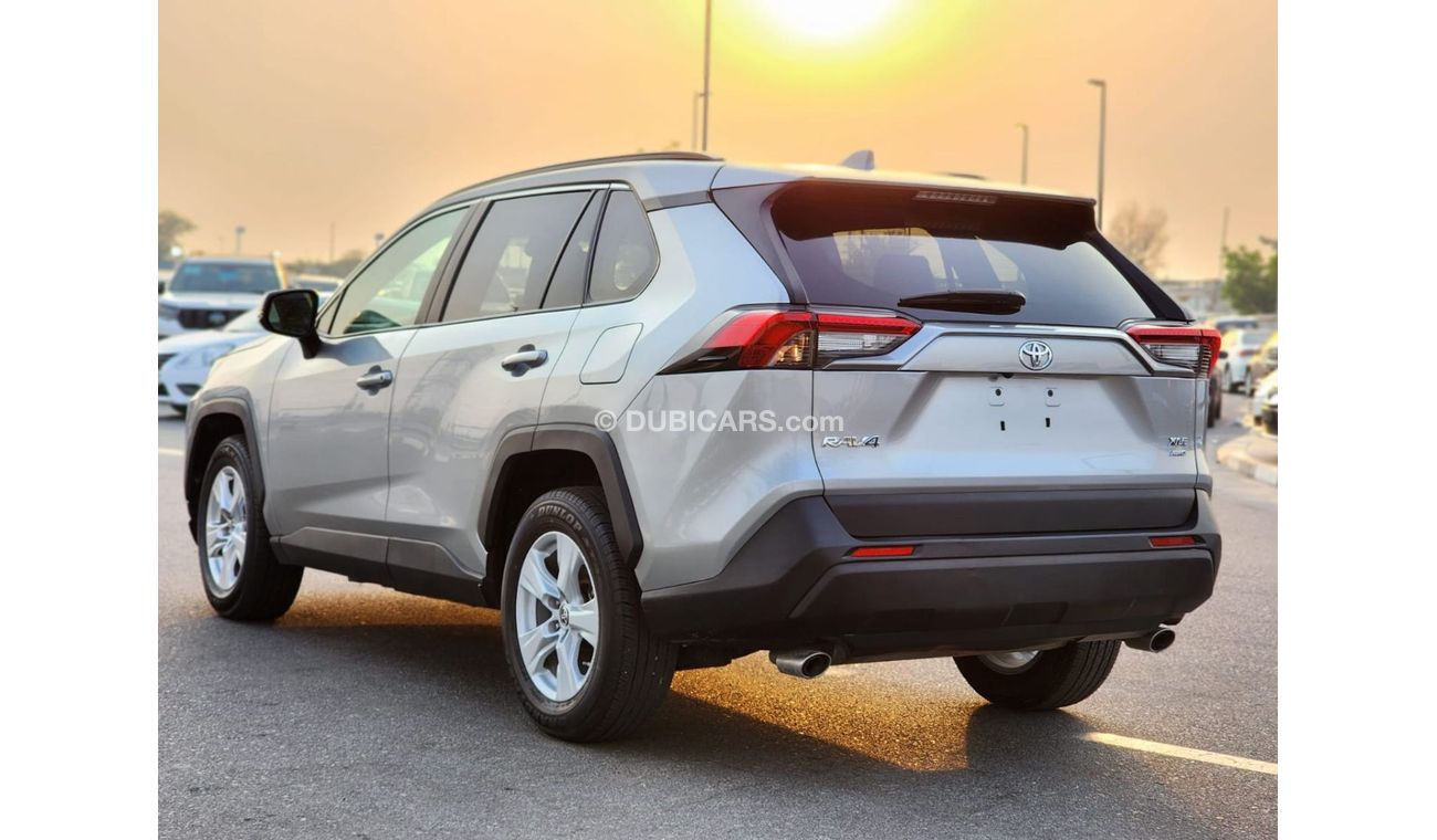 Toyota RAV4 XLE