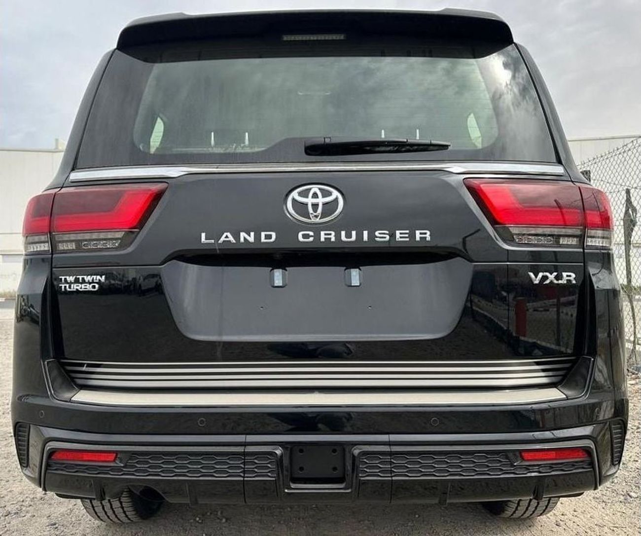 تويوتا لاند كروزر 2025 Toyota Land Cruiser VXR 3.3L Diesel with Radar