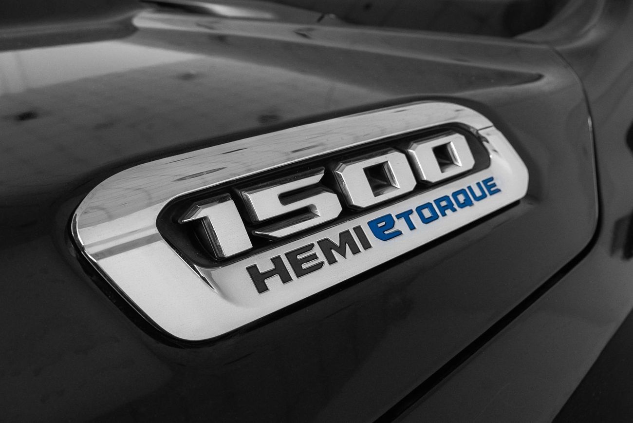 RAM 1500 Limited 5.7L (5 Seater)