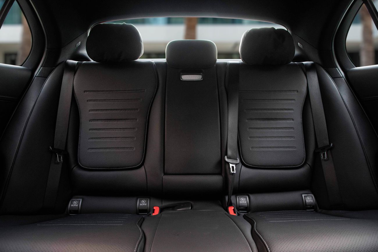 Mercedes-Benz C 200 C200 2025 | 3,134 P.M | 0% Downpayment | Perfect Condition!