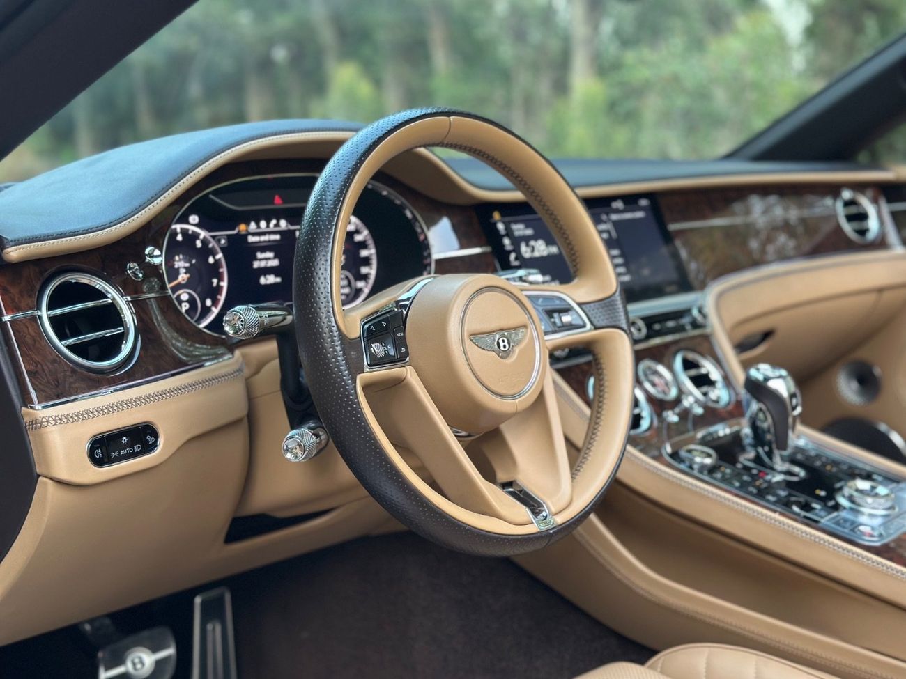 بنتلي كونتيننتال جي تي 4.0T V8 | 2019 | GCC Specs | Immaculate Condition | Full Bentley History