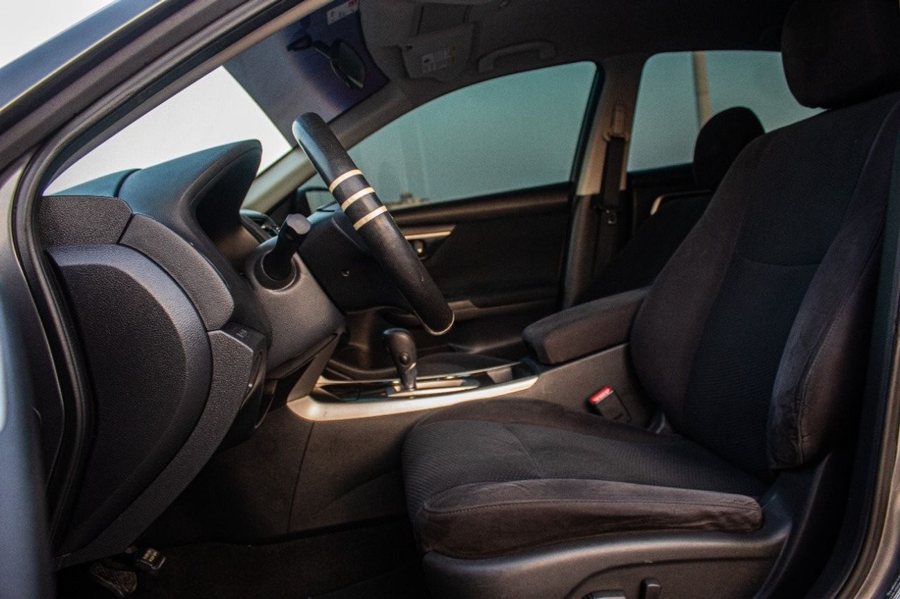 Nissan Altima S