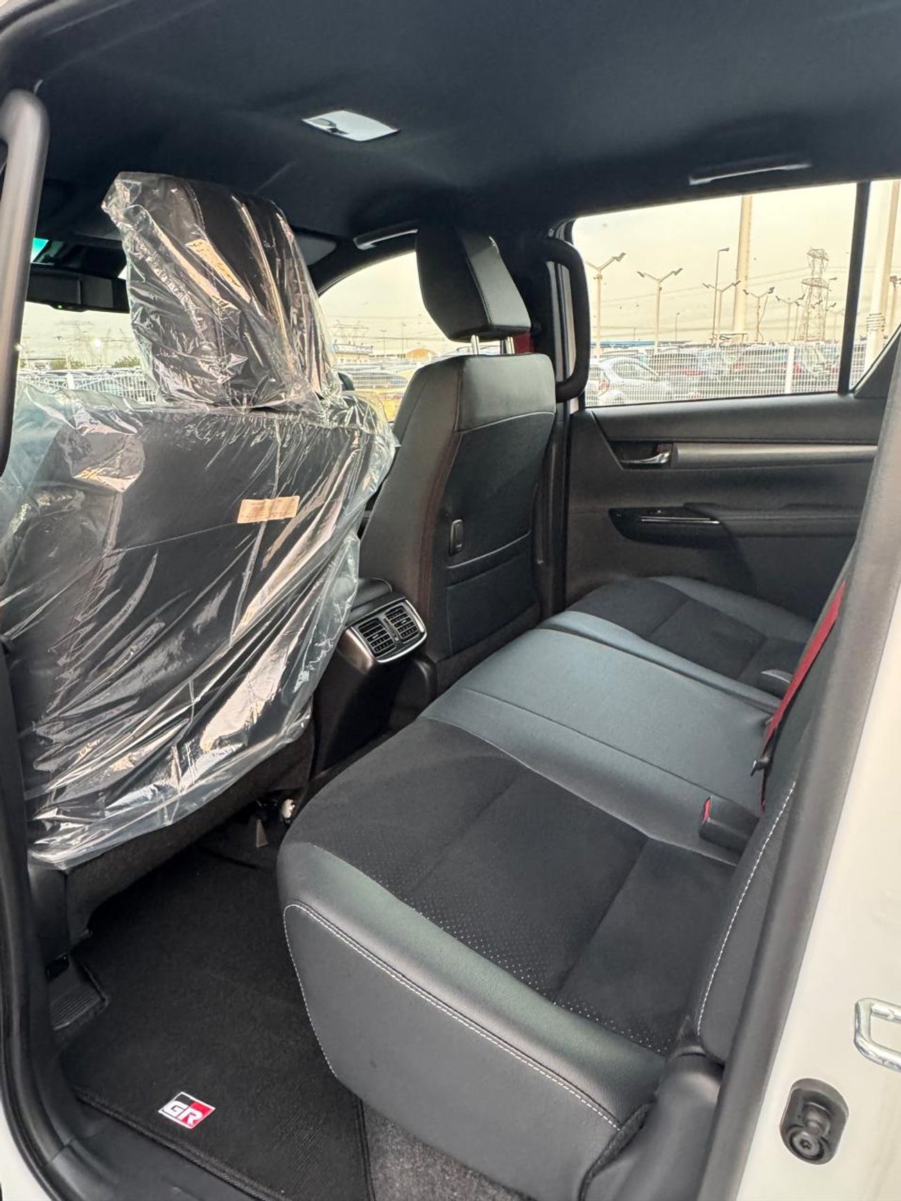 تويوتا هيلوكس GR Sport 2.8L