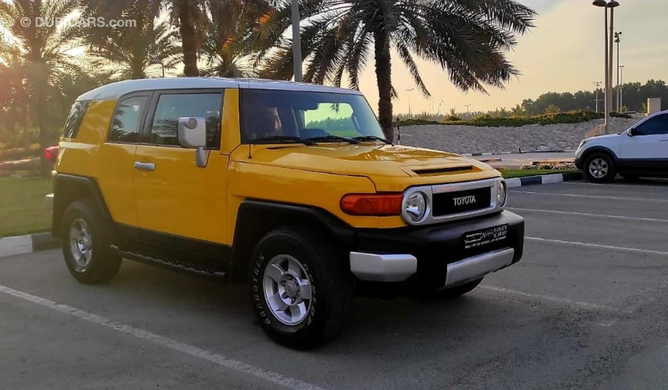 Toyota FJ Cruiser TOYOTA FJ CRUISER