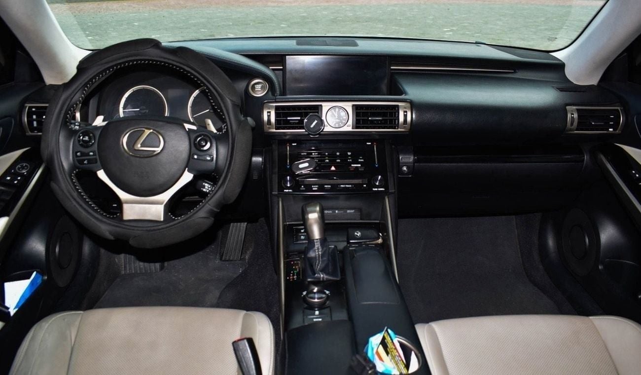 لكزس IS 250