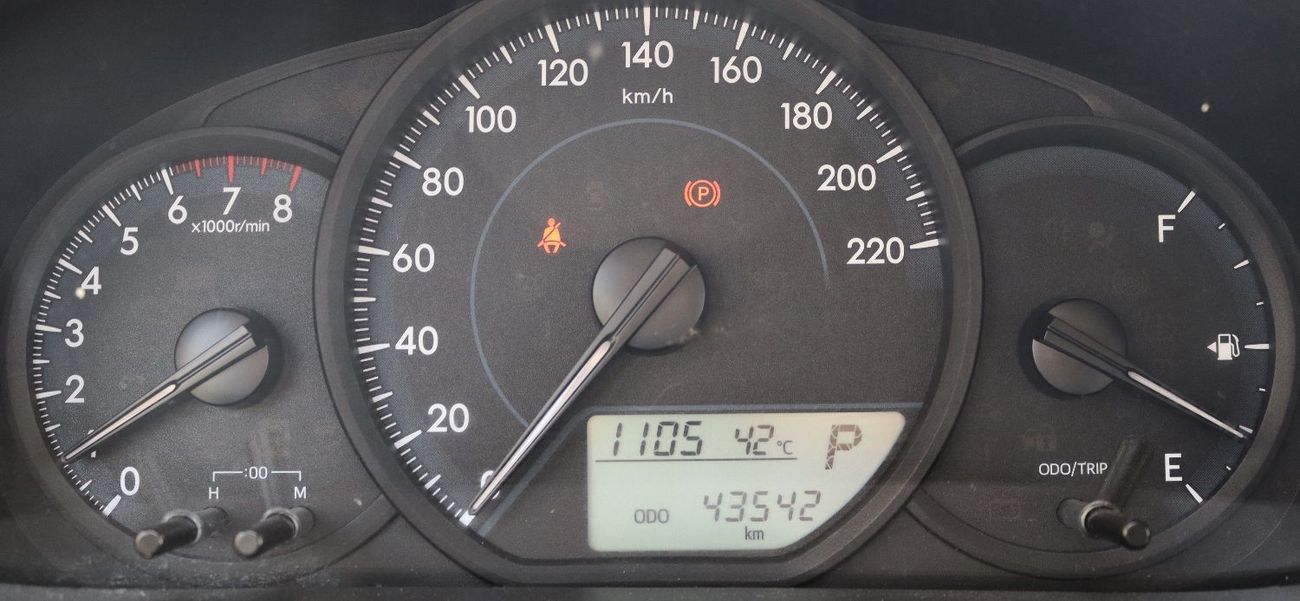 Toyota Yaris Y2 ACCIDENTS FREE - GCC - ORIGINAL PAINT - ENGINE 1500 CC - PERFECT CONDITION INSIDE OUT