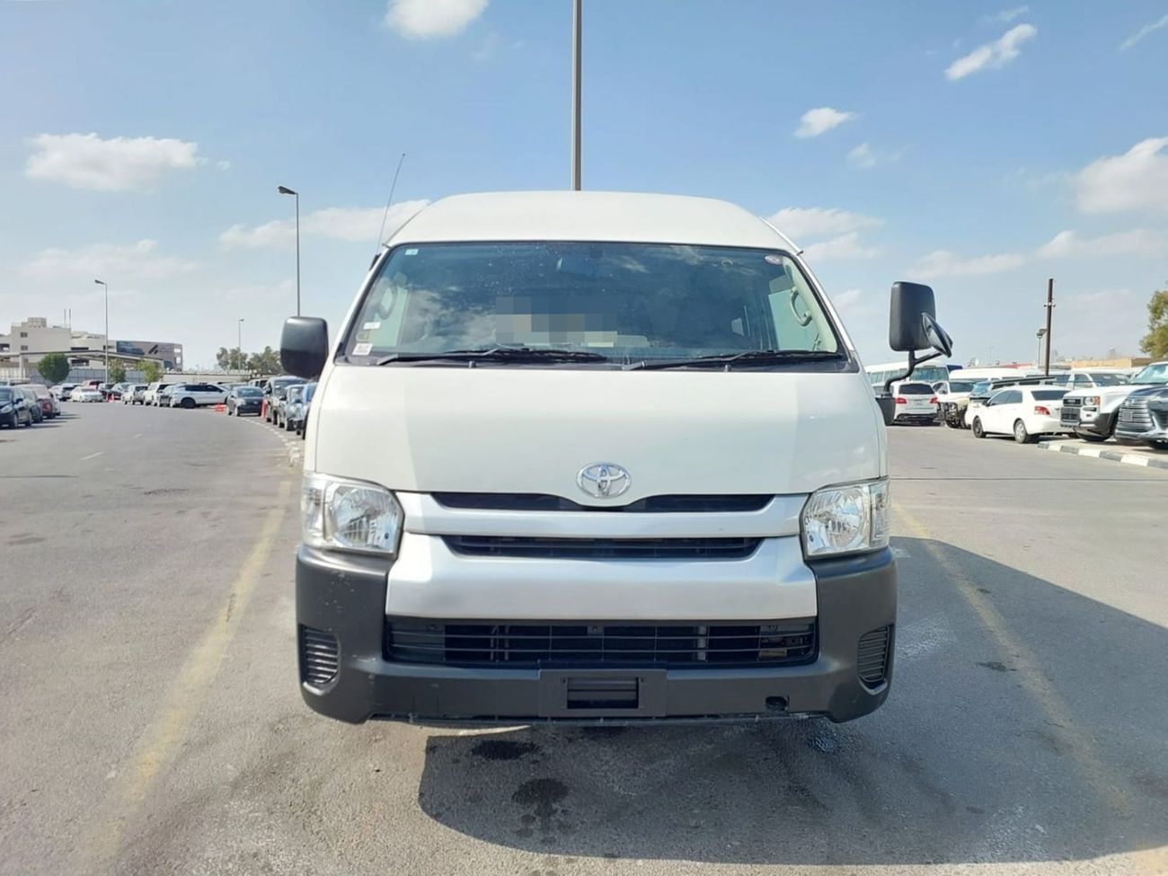تويوتا هاياس TOYOTA HIACE VAN RHD 2015 MODEL 3.0 L DIESEL AUTOMATIC(PM15731)