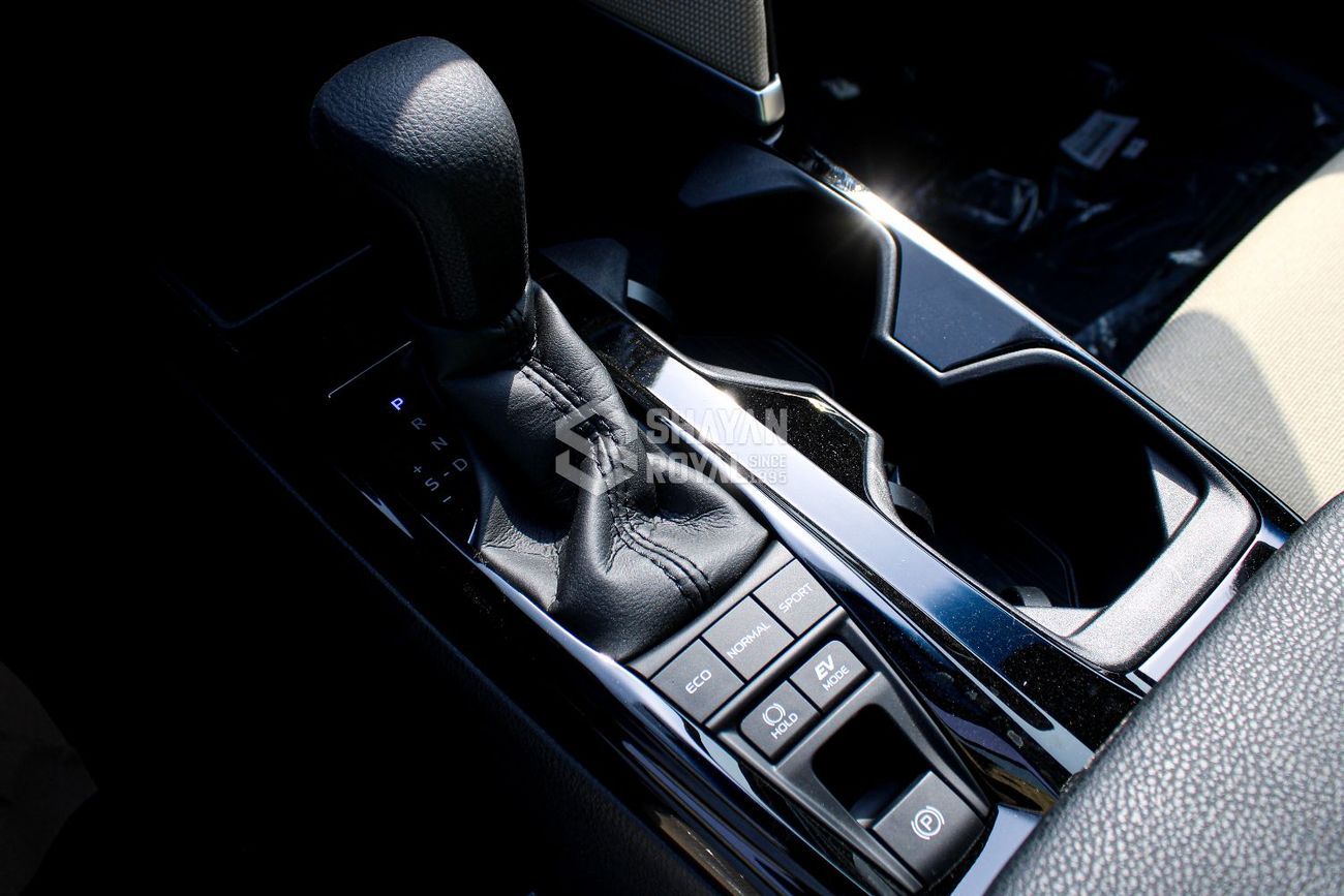 Toyota Camry LHD 2.5L HYBRID GLE-G FWD AT 2025MY