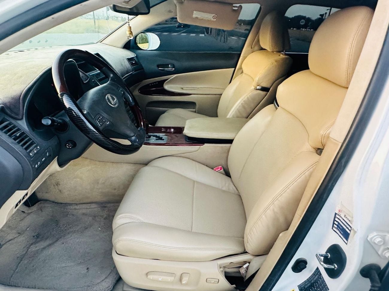 لكزس GS 300 BASE