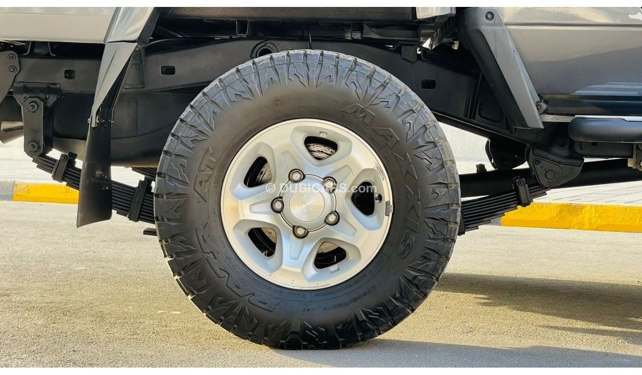 Toyota Land Cruiser 70 2016 4x4 Diesel V8 Manual 4.5L Off-Road Tires Premium Condition