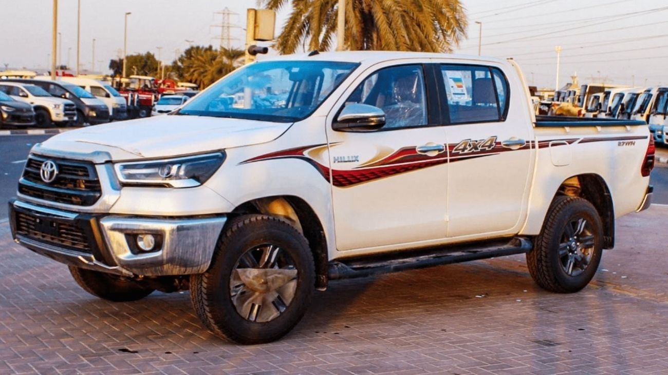 تويوتا هيلوكس HILUX GLX 2.7L MT PETROL