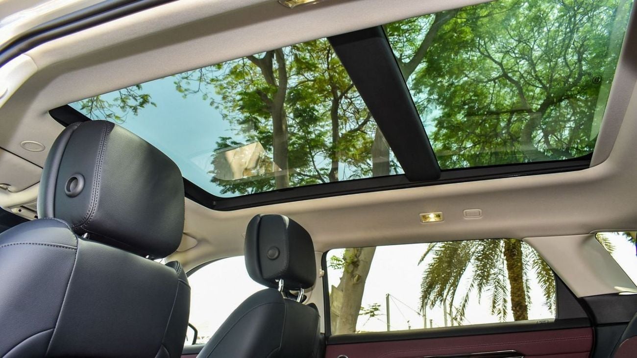 لاند روفر رانج روفر إيفوك SE P250 DYNAMIC 2025! FIVE YEARS WARRANTY!! THREE YEARS SERVICE CONTRACT