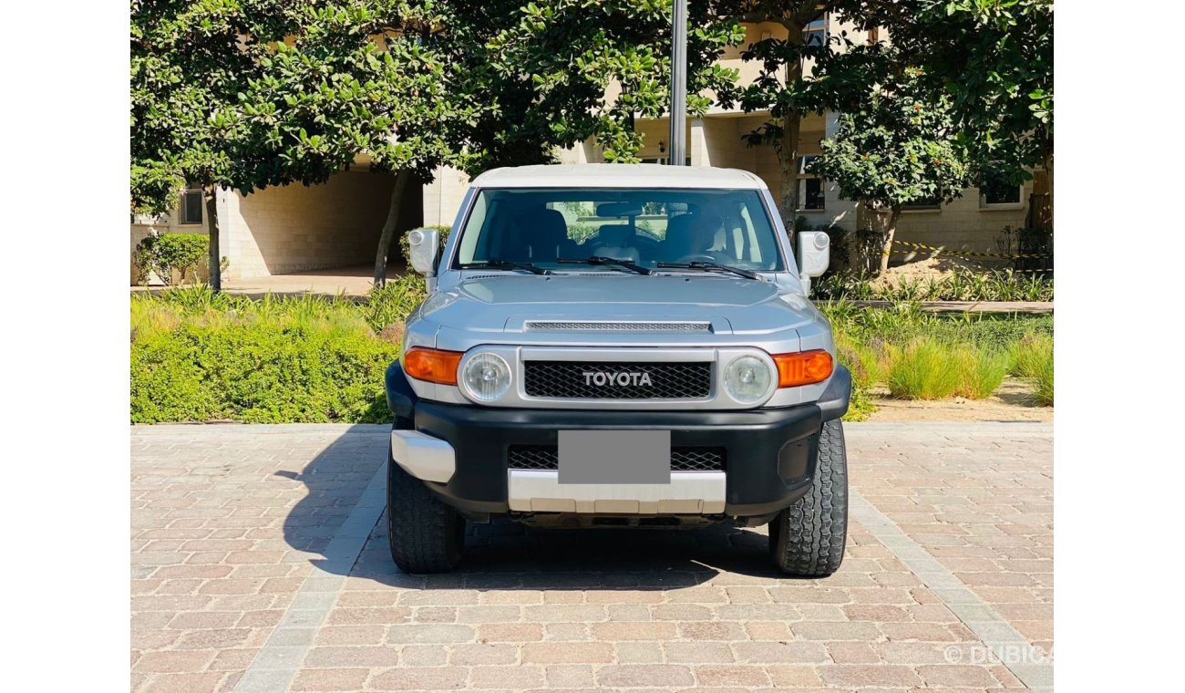 Toyota FJ Cruiser 2008 || GCC || 4.0 V6 || Very Well Maintained