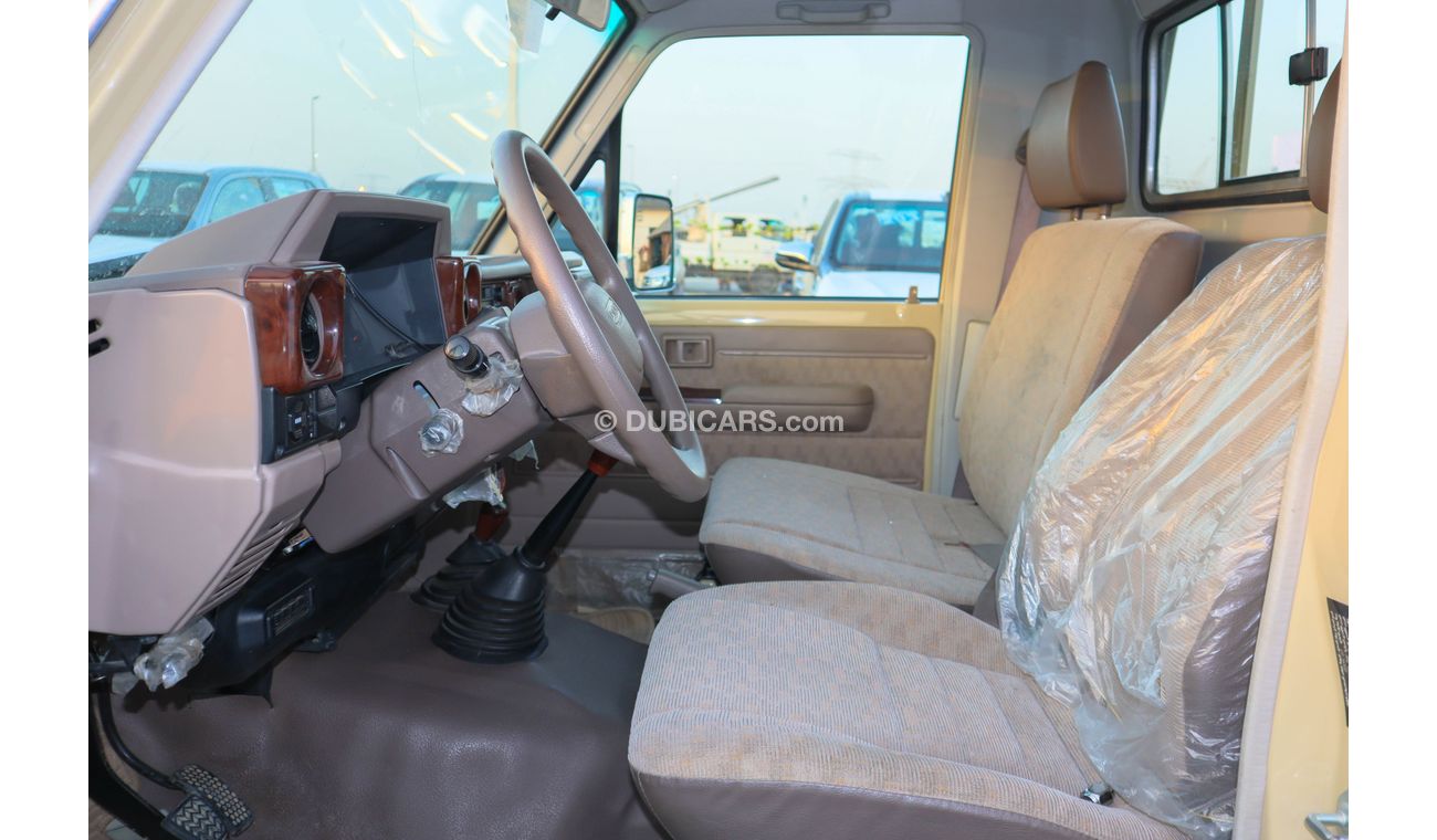 Toyota Land Cruiser Pick Up Land cruiser single cabin model 2009 4.0L LX 24 VALVE (FOR EXPORT)