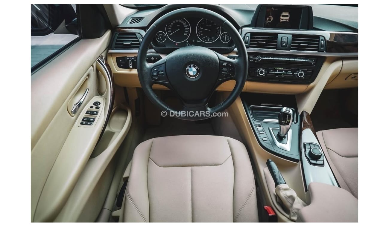 بي أم دبليو 320 اكسكلوسيف