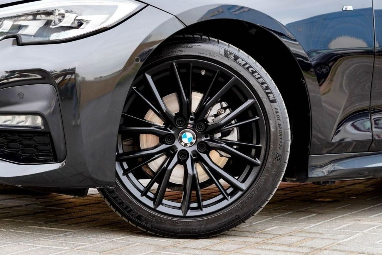 بي أم دبليو 320 M سبورت