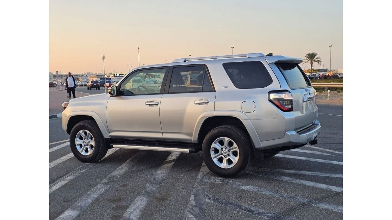 Toyota 4Runner 2018 Toyota 4Runner SR5 Premium 4x4 -4.0L - V6  AWD Full Option - / Export Only