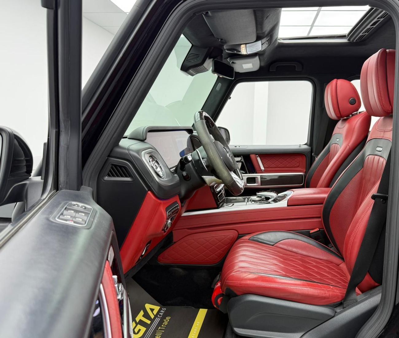 Mercedes Benz G63 AMG Std 4.0L 2020 Mercedes-AMG G63 ,Warranty ,Gargash Full Service History ,GCC