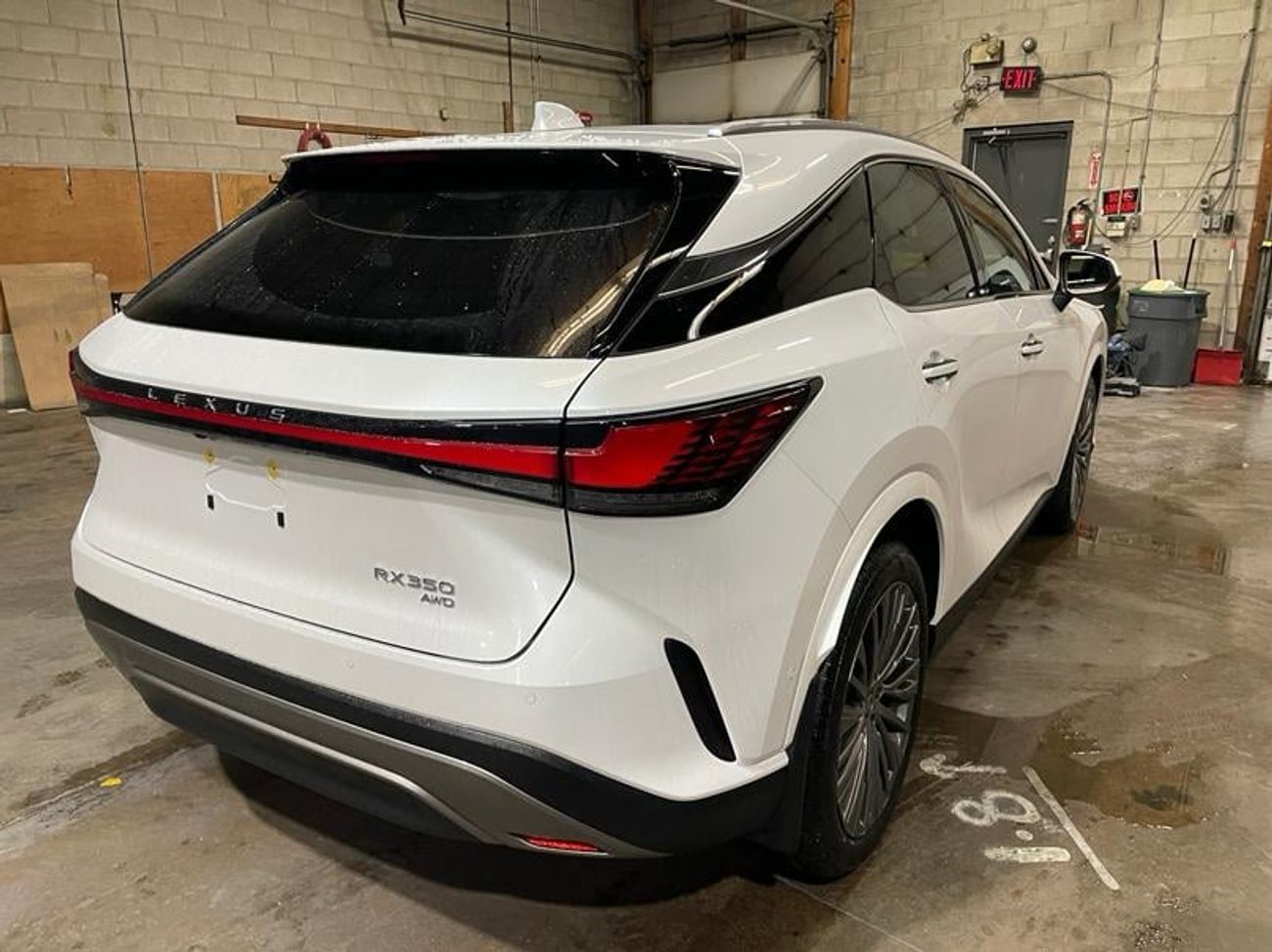 لكزس RX 350 EXECUTIVE ( Canadian spec )