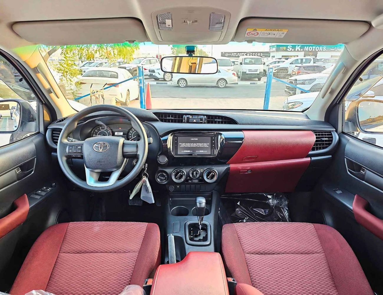 Toyota Hilux NARROW BODY BASIC/ DOUBLE CABIN/ PWR WINDOWS/ KEYLESS ENTRY/ 2 ABG DIESEL AT 2.4L V4 4WD