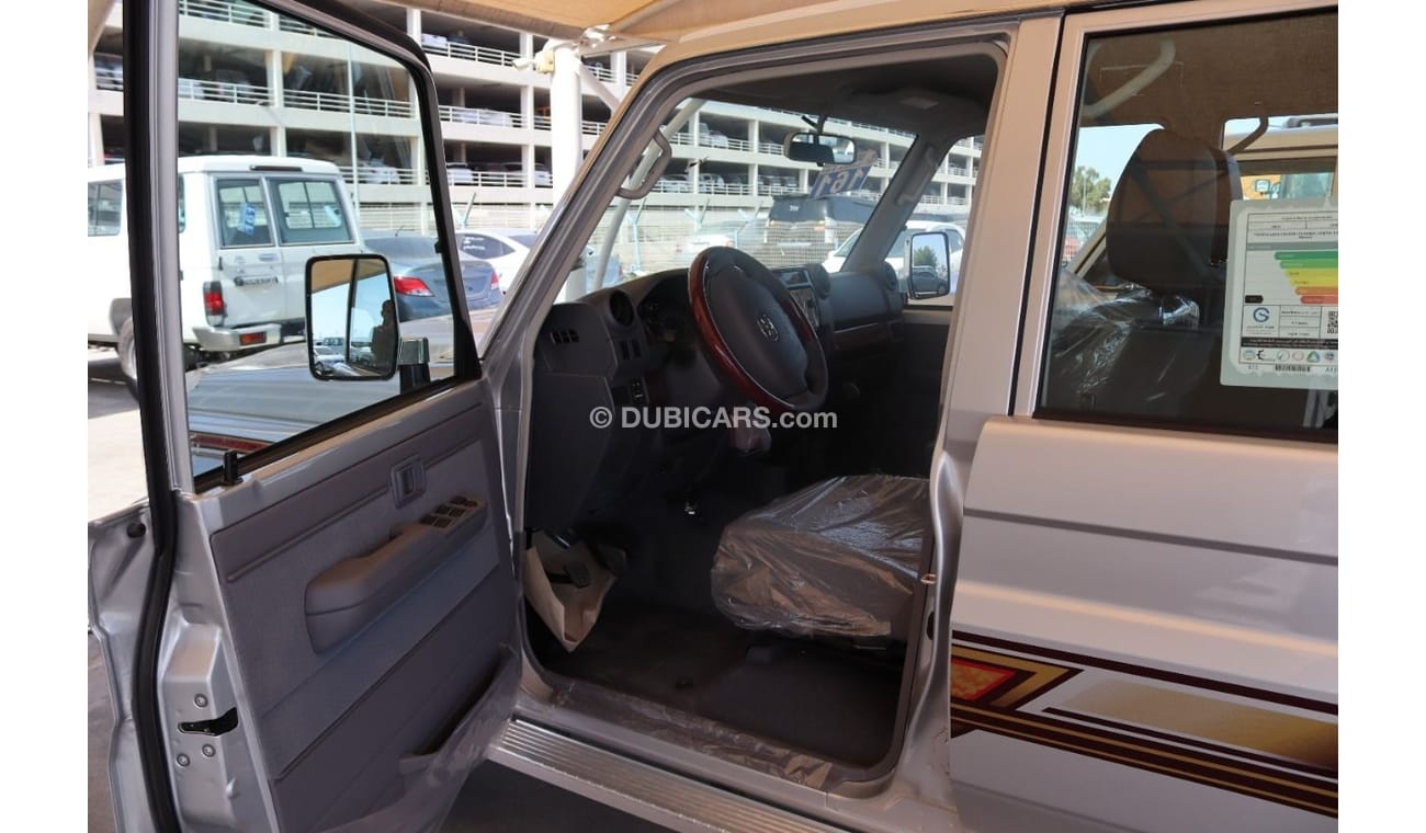 Toyota Land Cruiser 70 2022 HARD TOP GRJ76 4.0L HIGH OPTION