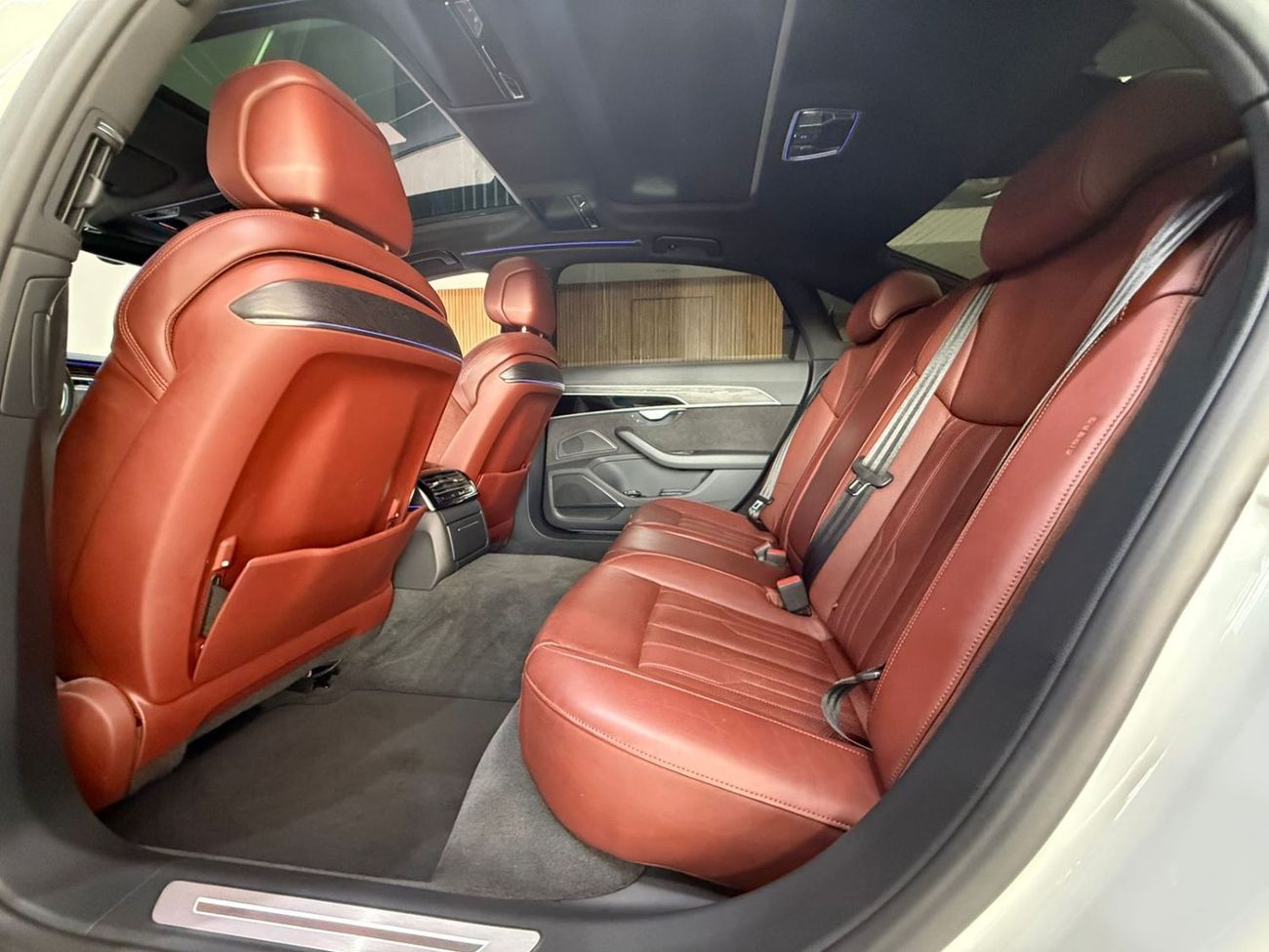 Audi A8 L 55 TFSI quattro Full Option 3.0L