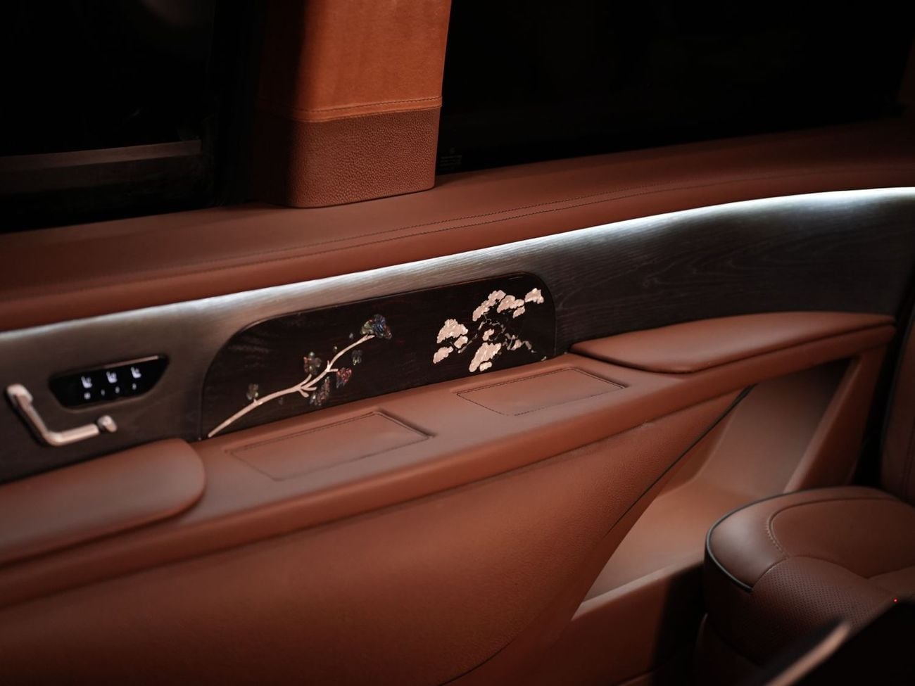 مرسيدس بنز V 300 VLINE VIP EDITION ERTEX LUXURY DESIGN - 40TH YEAR DESIGN