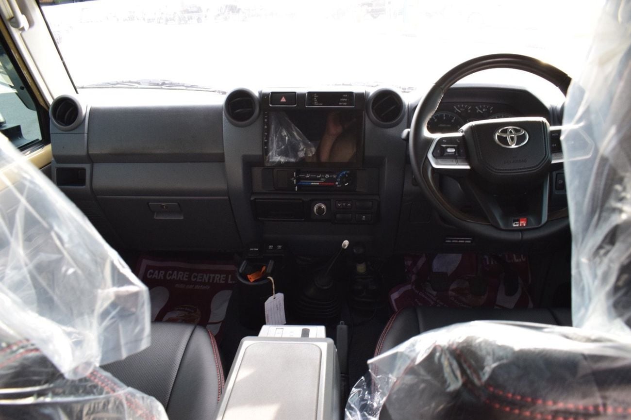 تويوتا لاند كروزر بيك آب Double Cabin 4.5L