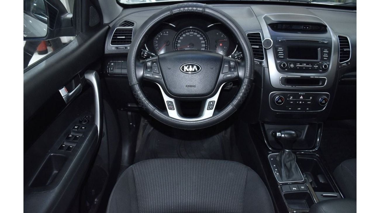 Kia Sorento EXCELLENT DEAL for our KIA Sorento ( 2014 Model ) in Silver Color GCC Specs
