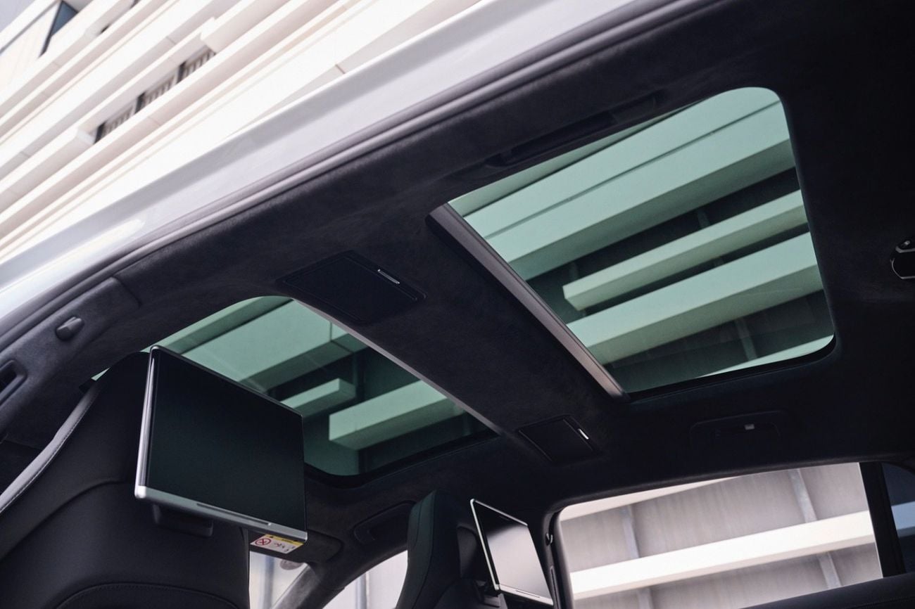 Porsche Panamera Turbo 4.0L AWD