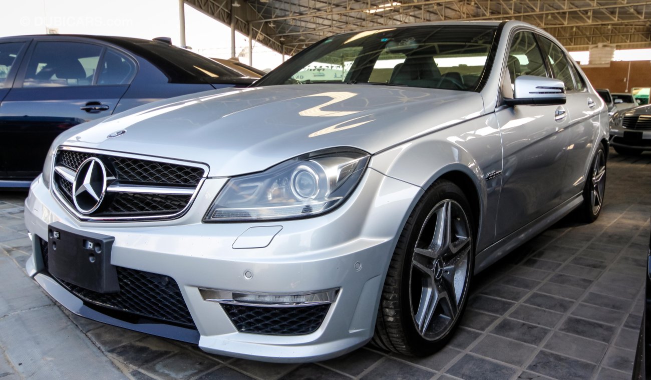 Mercedes-Benz C 63 AMG