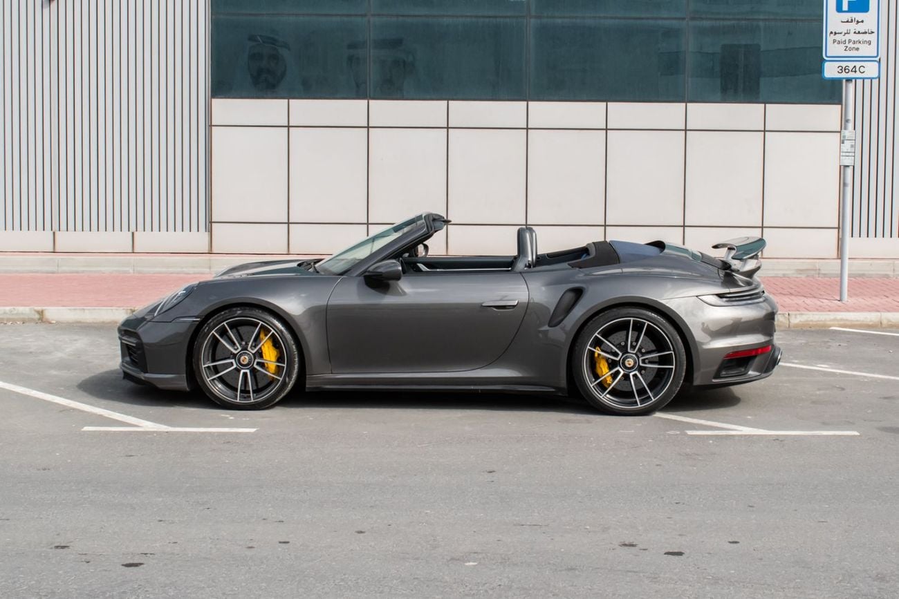 بورش 911 Turbo S 3.8L (640 HP) Convertible